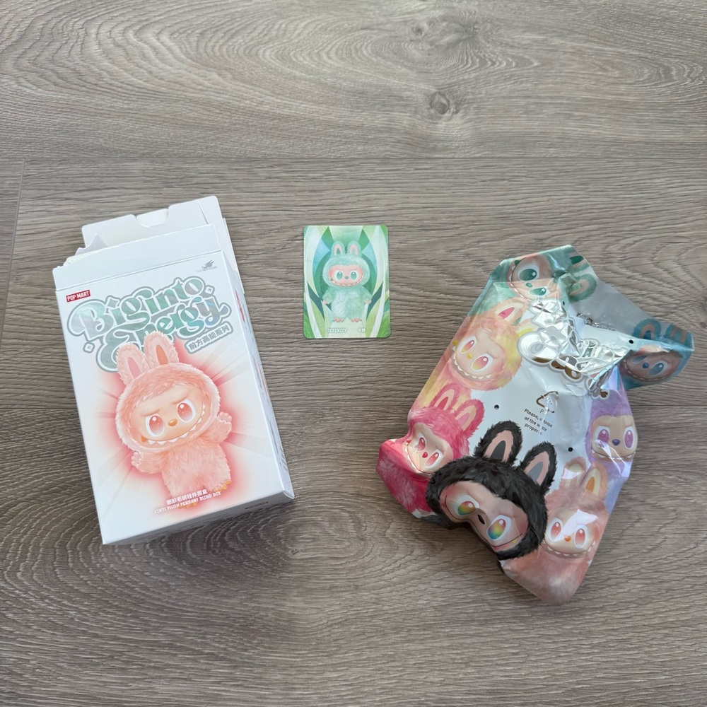 🆕 Authentic Pop Mart Labubu THE MONSTERS Big Into Energy v3 - Serenity Sealed